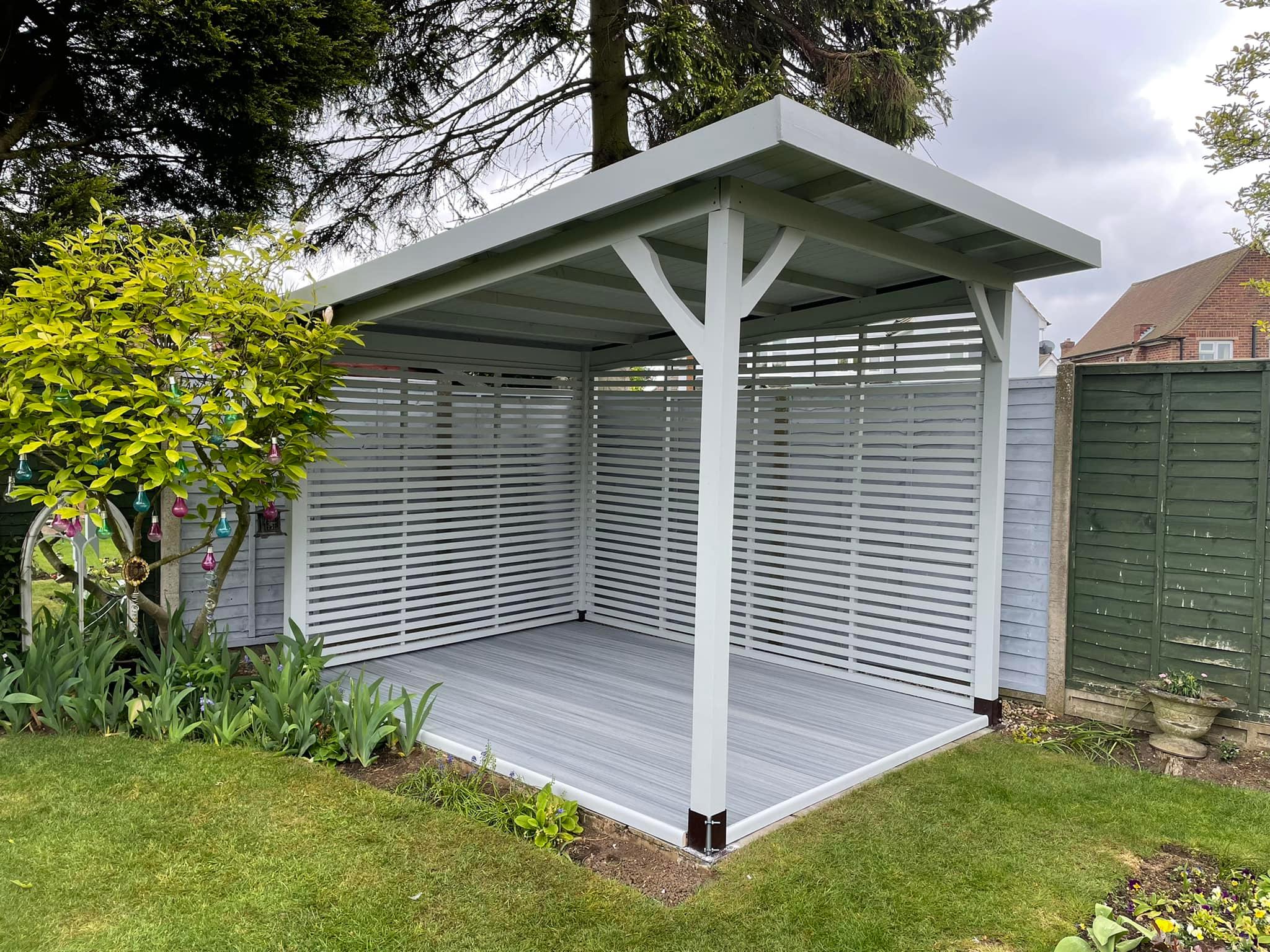 Roofed Gazebo with Screen Panels in Burbage Heritage Timber